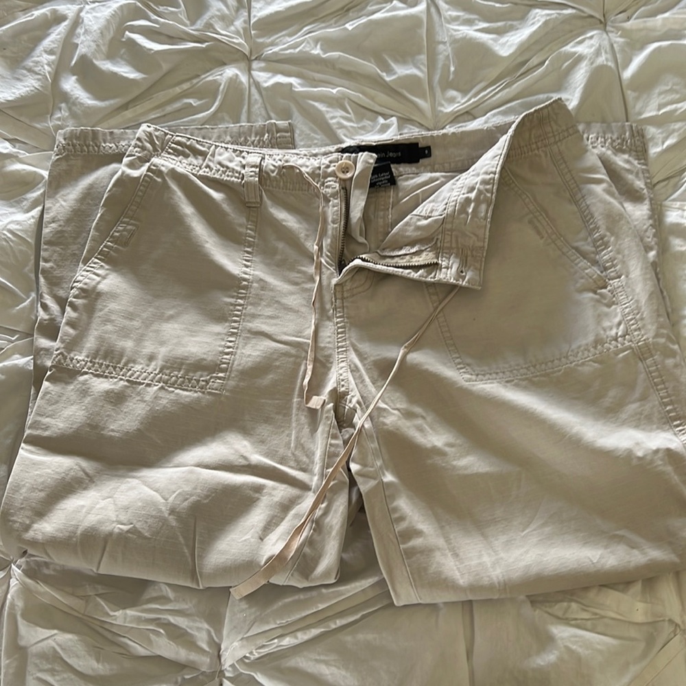 Calvin Klein - Women’s capri khakis - size 6